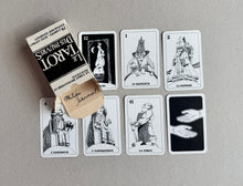 Load image into Gallery viewer, Le Tarot Des Pauvres