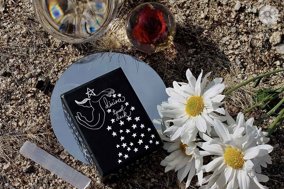 Divina Tarot Deck