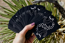 Load image into Gallery viewer, Divina Tarot Deck