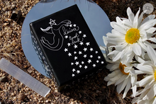 Load image into Gallery viewer, Divina Tarot Deck
